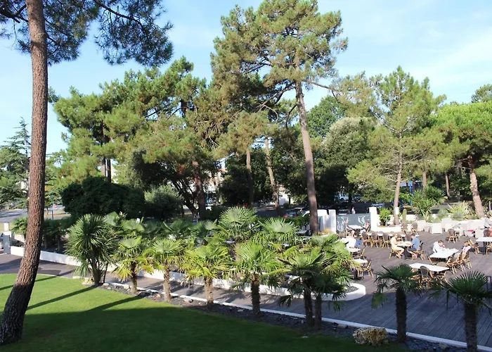 Au Palmyre Hotel